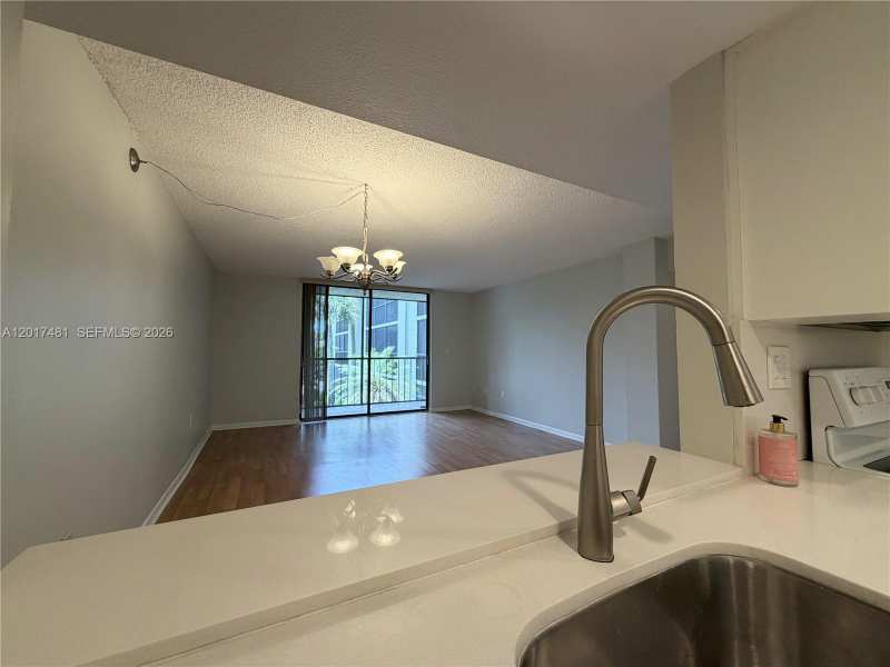 8015 SW 107th Ave # 203, Miami FL 33173