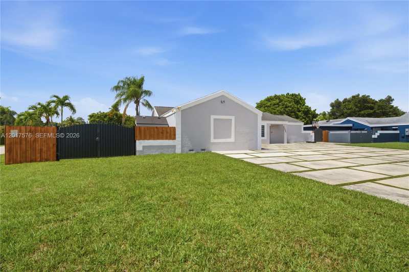 15481 SW 155th Ter, Miami FL 33187
