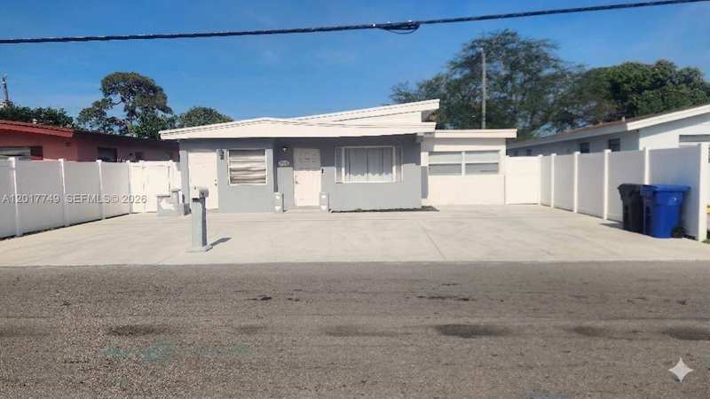 910 NW 17th Ave, Fort Lauderdale FL 33311