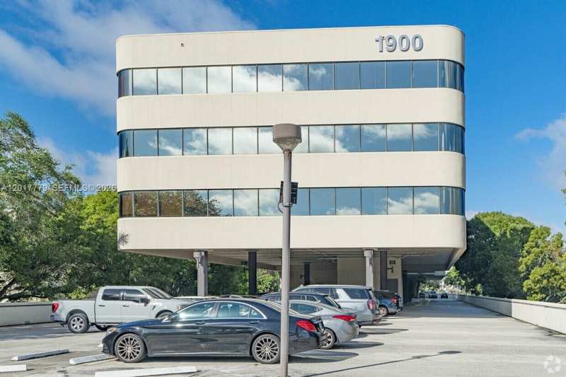 1900 Glades Rd # 276, Boca Raton FL 33431