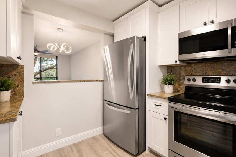 4640 W Lucerne Lakes Blvd W # 205, Lake Worth FL 33467
