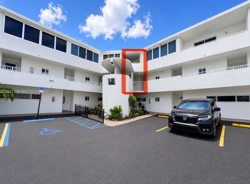5611 W 25th Ct # 8A, Hialeah FL 33016
