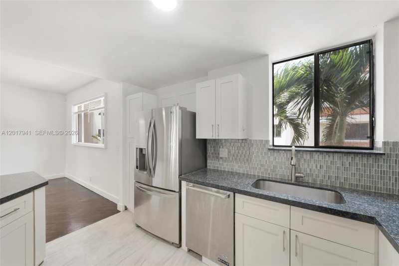 1401 NE 9th St # 26, Fort Lauderdale FL 33304