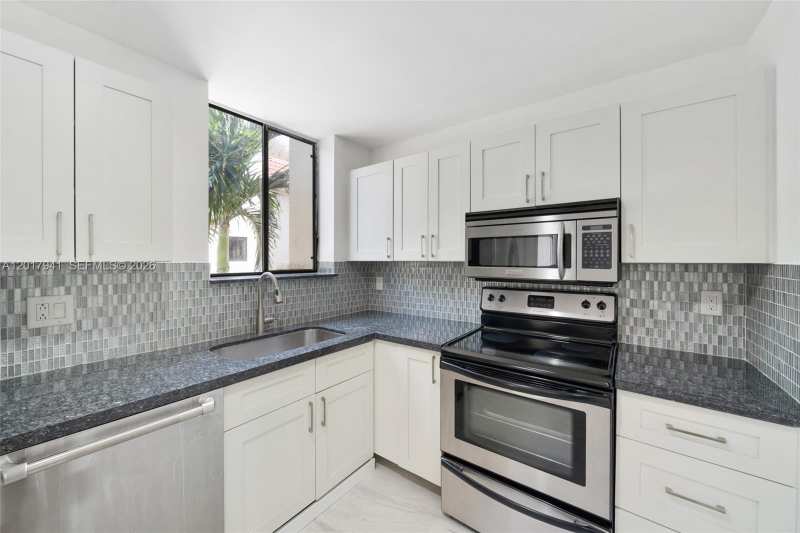 1401 NE 9th St # 26, Fort Lauderdale FL 33304