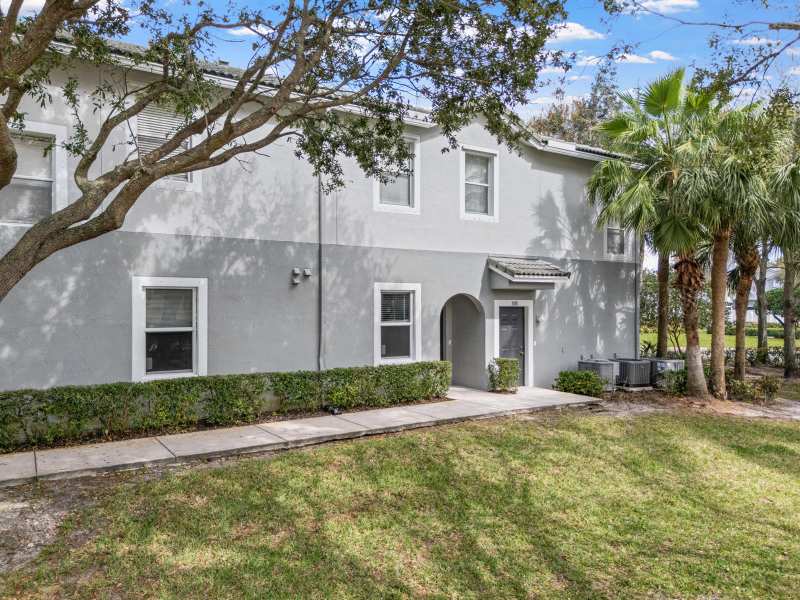 3105 Grandiflora Drive, FL 33467