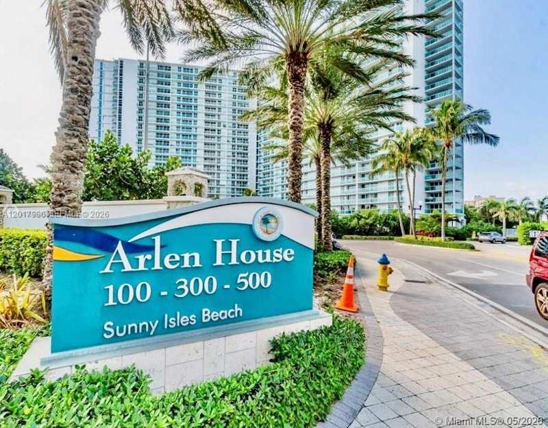 100 Bayview Dr # 428, Sunny Isles Beach FL 33160