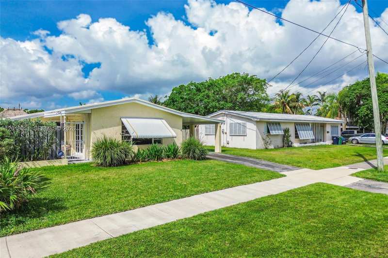 9940 Belgrade Rd, Cutler Bay FL 33157
