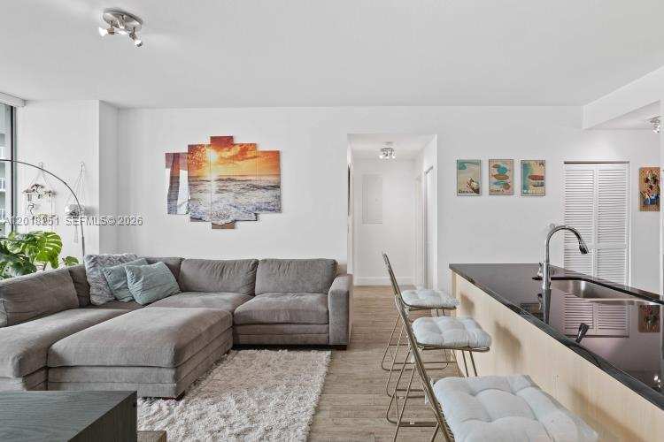 79 SW 12th St, Miami FL 33130