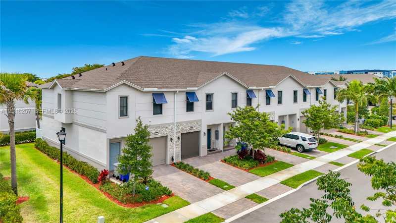 939 NW 3rd Ter # 939, Pompano Beach FL 33060