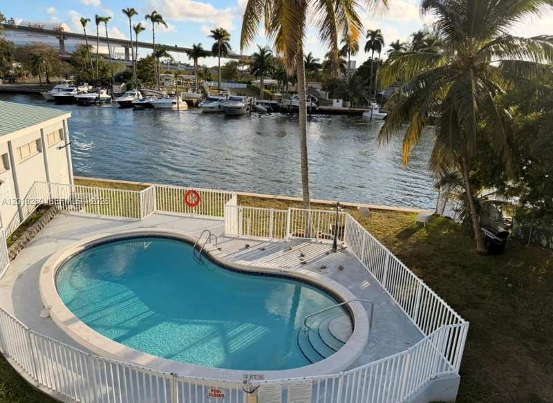 1610 NW N River Dr # 303, Miami FL 33125