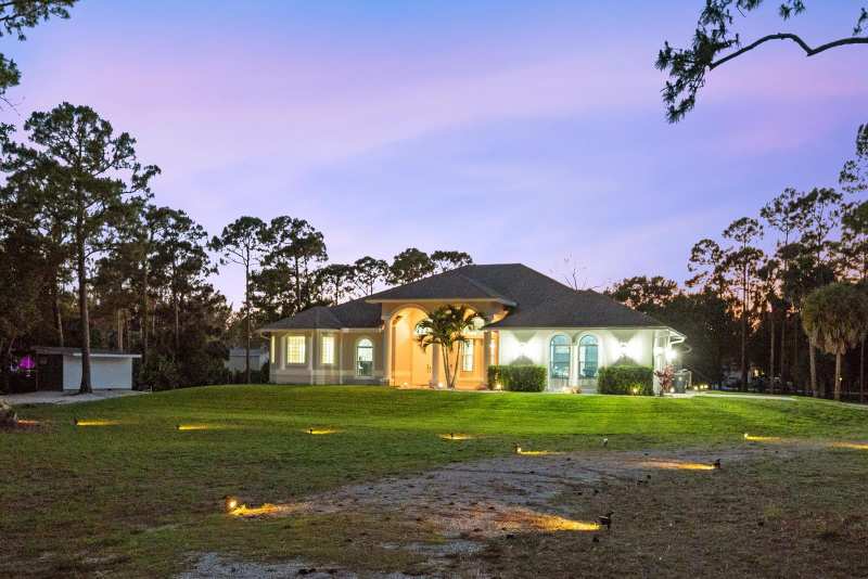 17038 N 61st Pl Place N, FL 33470