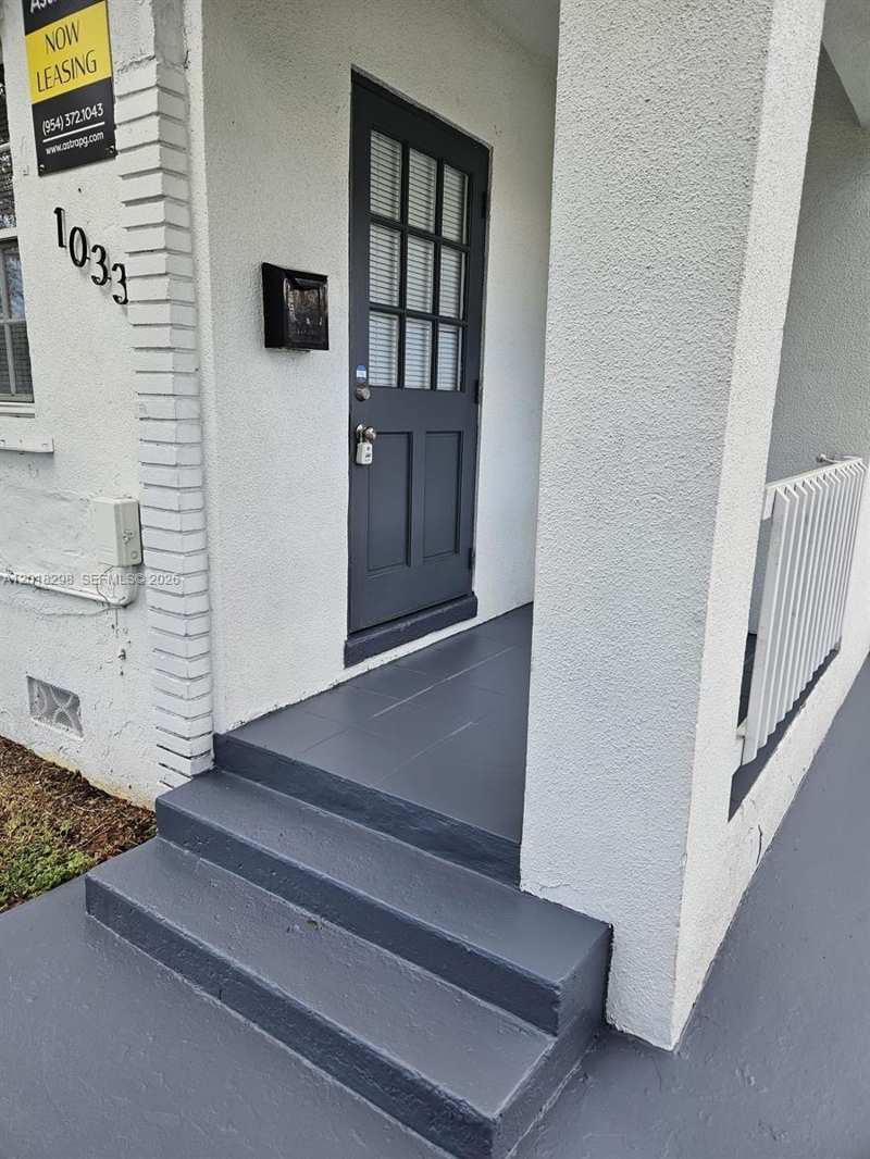 1033 N Andrews Ave, Fort Lauderdale FL 33311