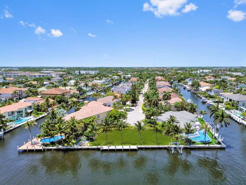 976 Banyan Drive, Delray Beach FL 33483