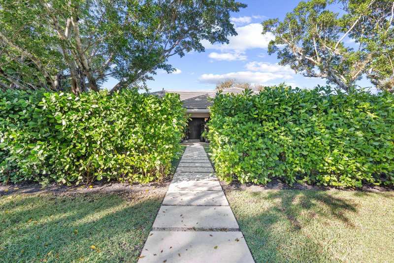 11685 Maidstone Drive, Wellington FL 33414