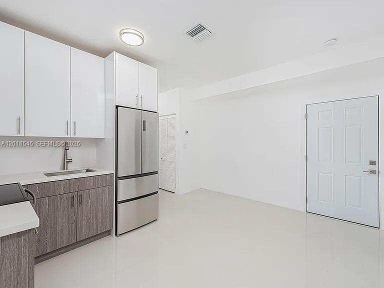 676 NW 47th St # 2, Miami FL 33127