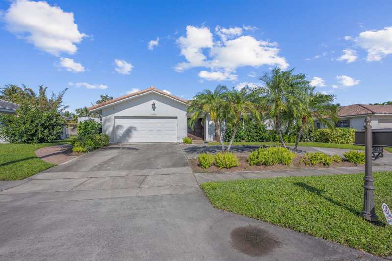 1051 NW 9th Street, Boca Raton FL 33486