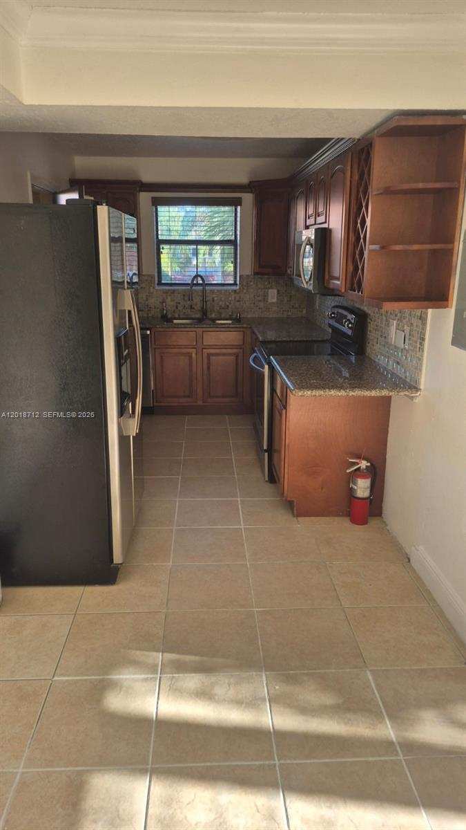 15581 SW 104th Ter # 221, Miami FL 33196