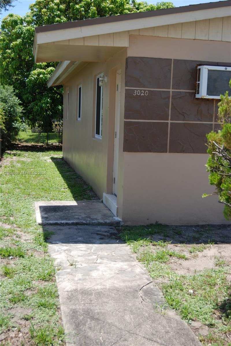 3020 NW 71st St, Miami FL 33147