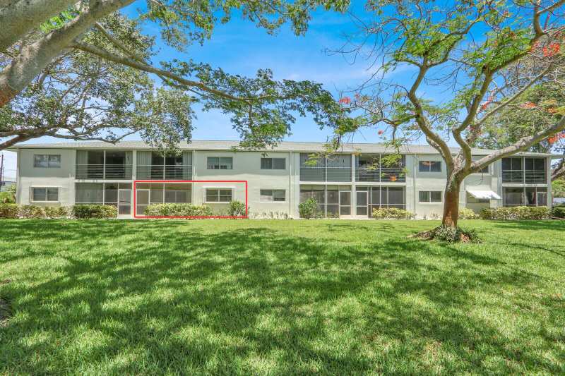 9 Westwood Avenue # 102b, Tequesta FL 33469