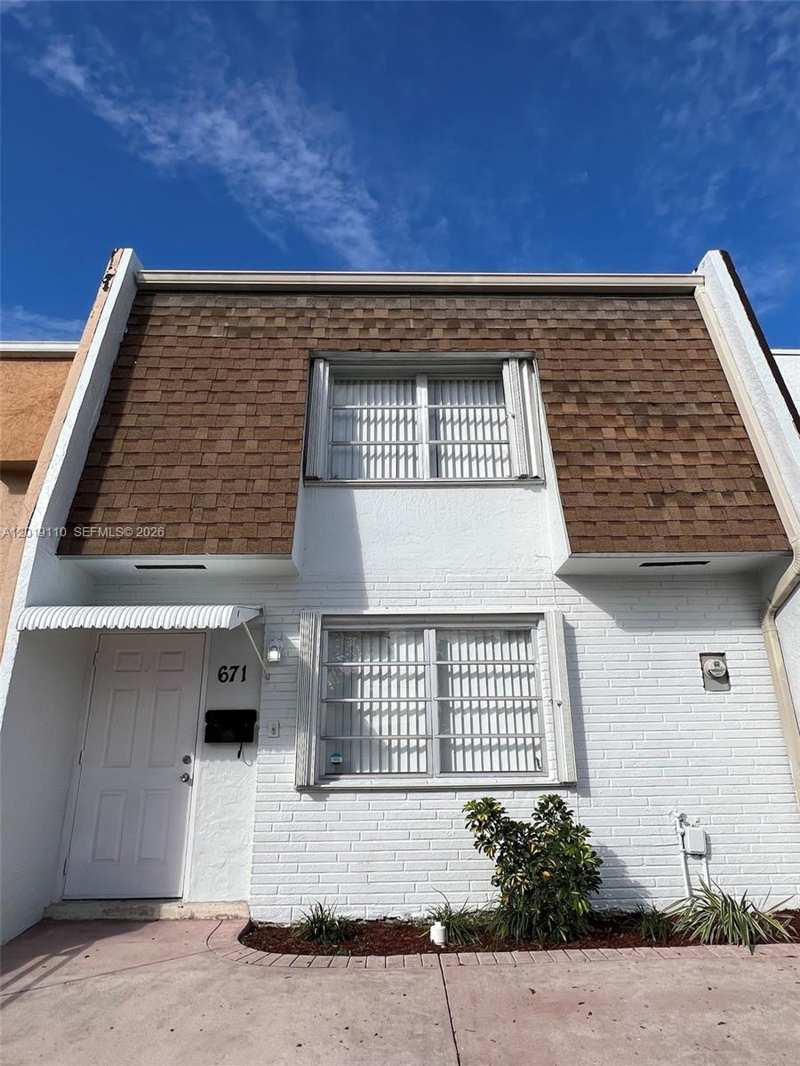 671 W 80th St # 0, Hialeah FL 33014