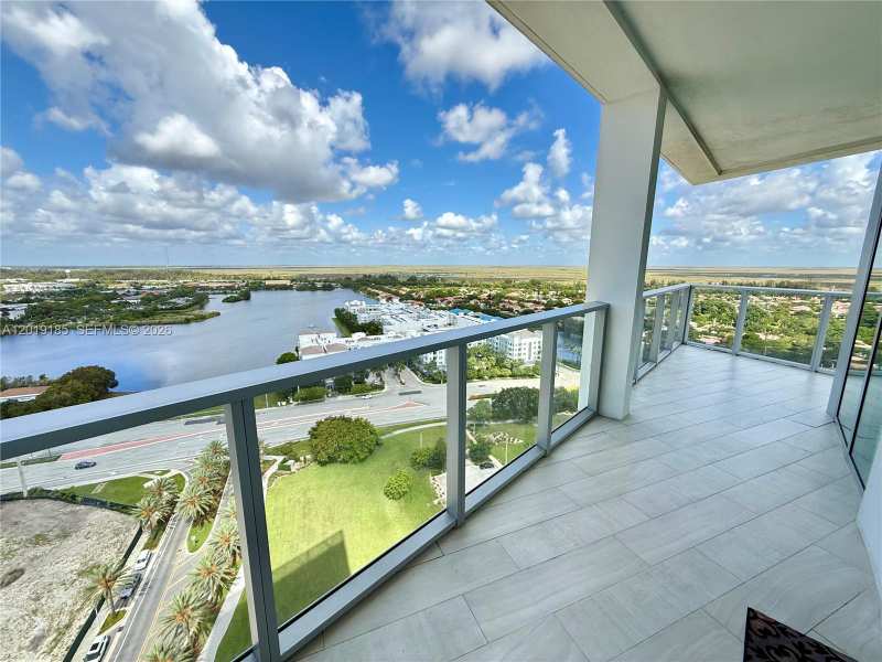 2000 Metropica Way # 2003, Sunrise FL 33323