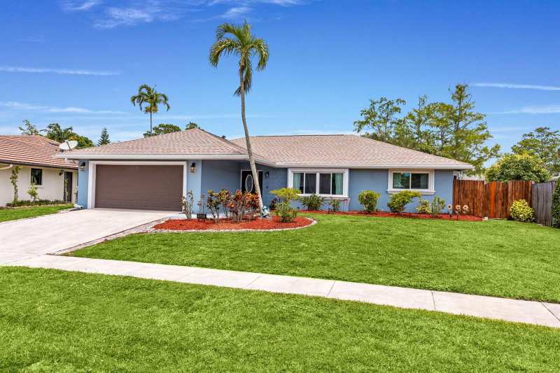 986 Cherry Lane, Wellington FL 33414