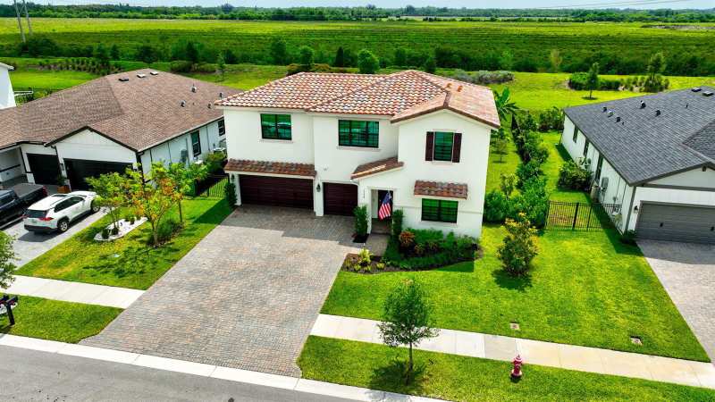 1136 Tangled Orchard Trace, Loxahatchee FL 33470