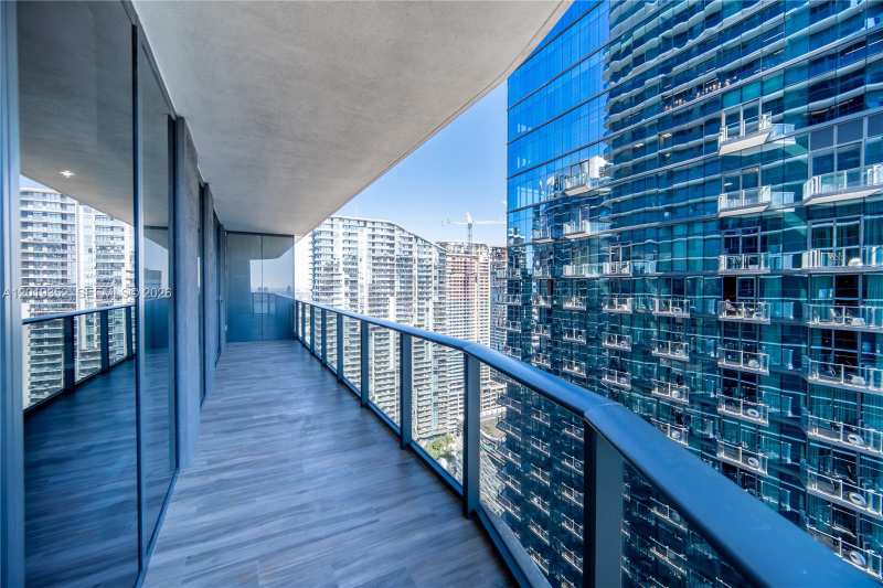 801 S Miami Ave # 3905, Miami FL 33130