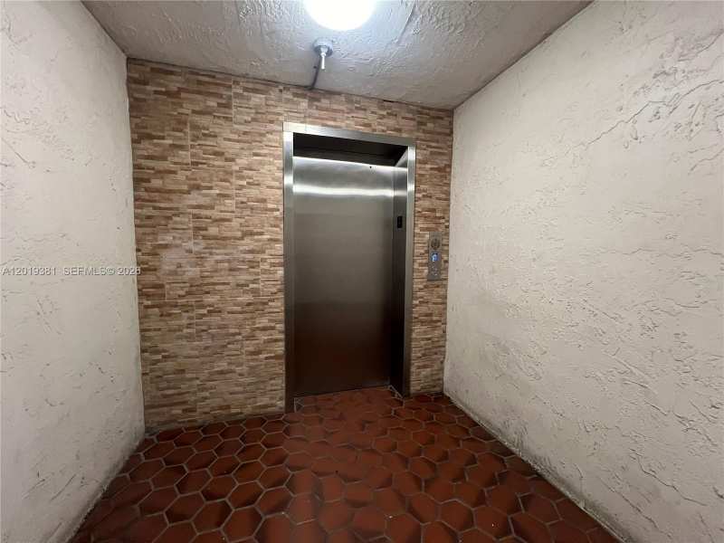 9431 SW 4th St # 207, Miami FL 33174