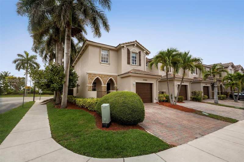 22280 SW 93rd Pl, Cutler Bay FL 33190
