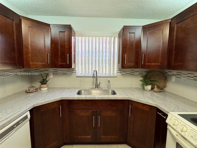 501 SW 120th Ave # 0, Miami FL 33184