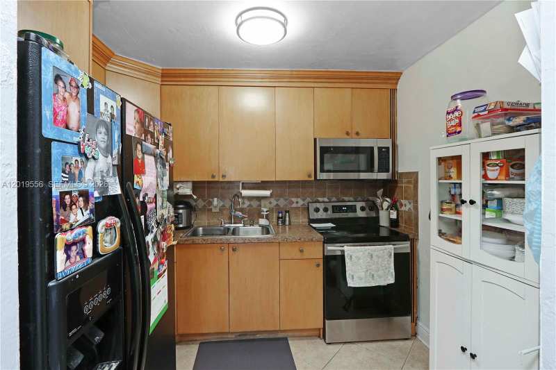 1275 W 35th St # 45B, Hialeah FL 33012