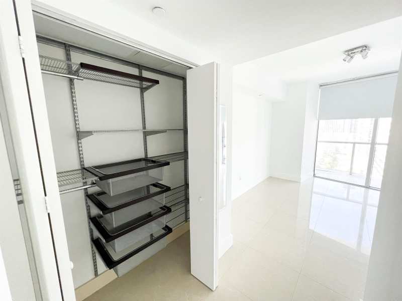 495 Brickell Avenue # 2611, Miami FL 33131