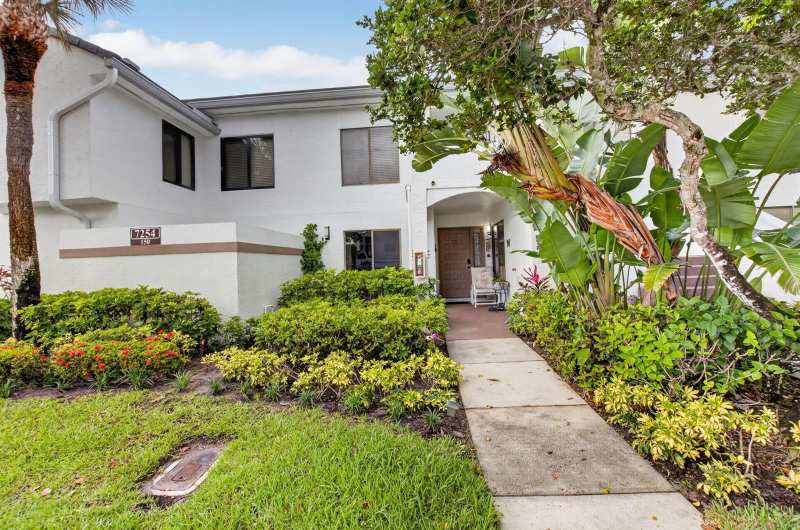 7254 Clunie Place # 15002, Delray Beach FL 33446