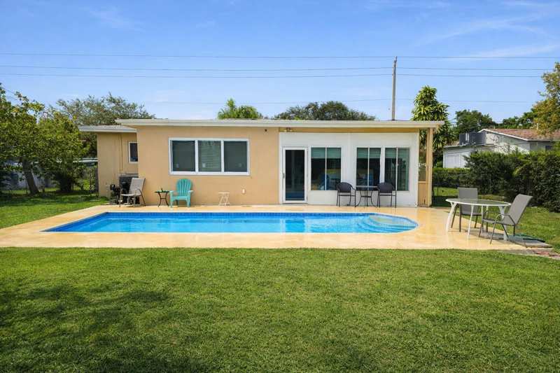 4014 Johnson Street, Hollywood FL 33021