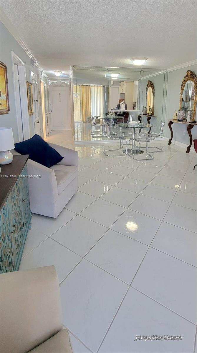 3600 NE 170th St # 404, North Miami Beach FL 33160
