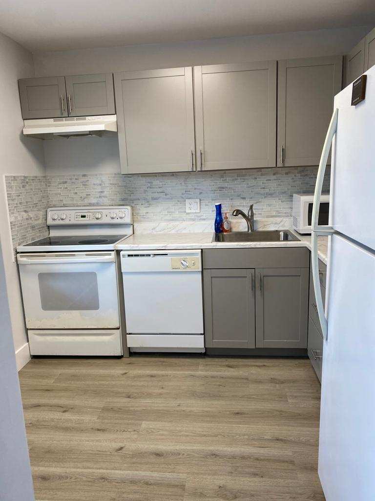 19 Abbey Lane # 206, Delray Beach FL 33446