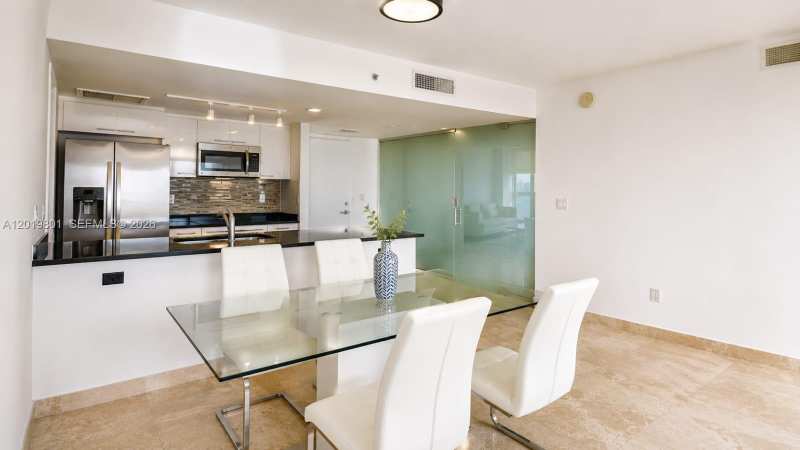 50 Biscayne Blvd # 4106, Miami FL 33132