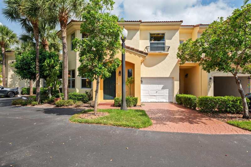 2978 Deer Creek Country Club Boulevard, Deerfield Beach FL 33442