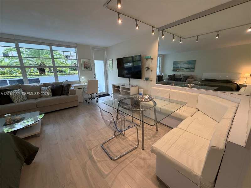 100 Lincoln Rd # 330, Miami Beach FL 33139