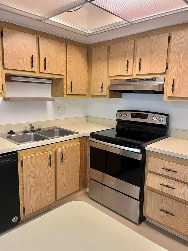 4243 Oak Terrace Drive # 4243, FL 33463