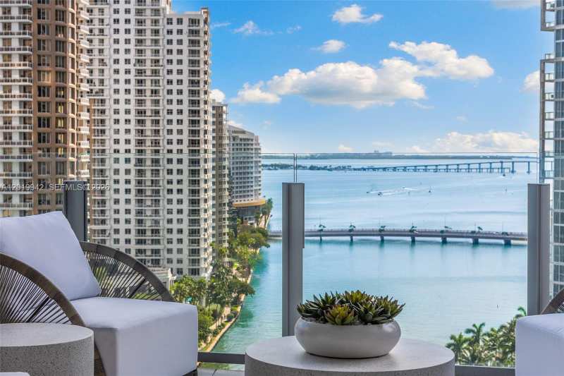 300 Biscayne Blvd Way # 1605, Miami FL 33131