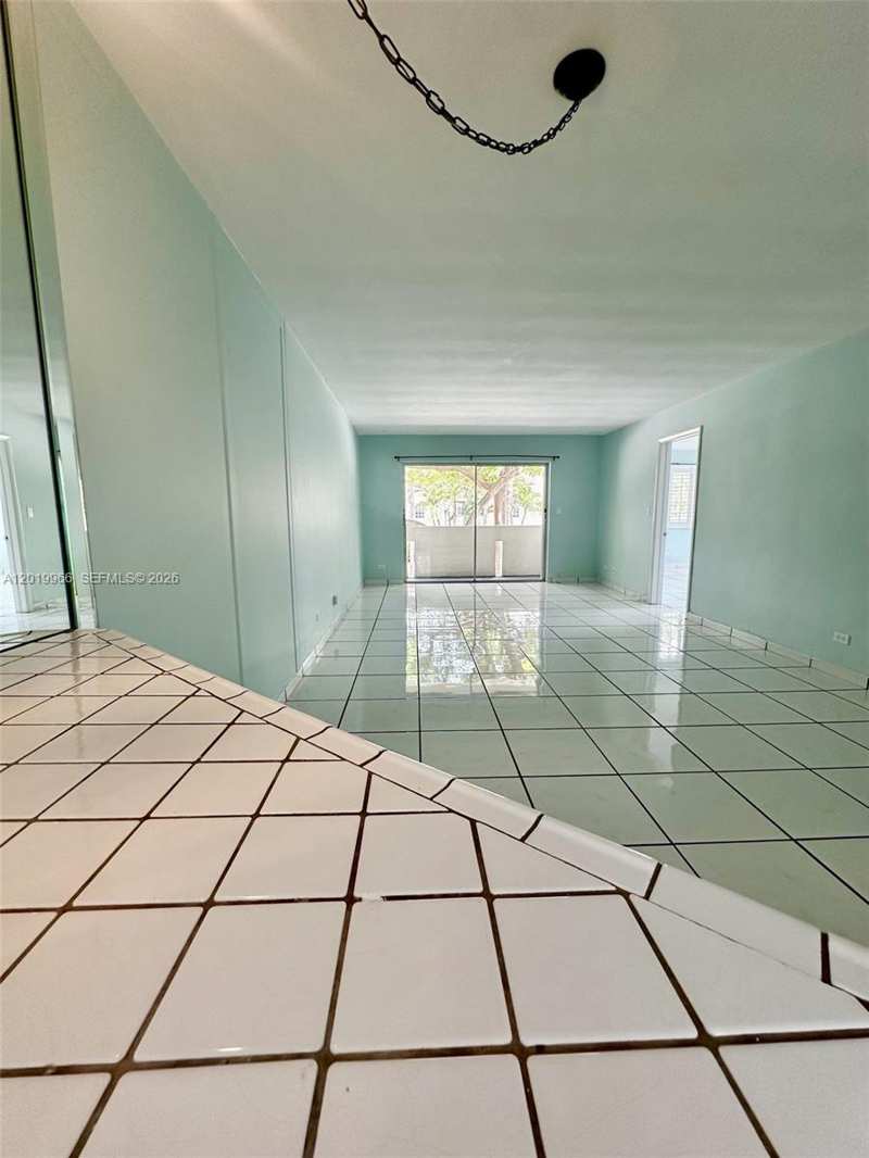 300 Galen Dr # 206, Key Biscayne FL 33149