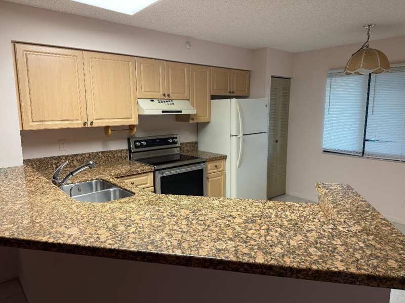 2205 S Cypress Bend Drive # 307, Pompano Beach FL 33069