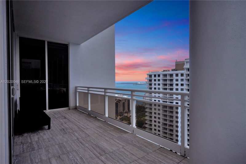 901 Brickell Key Blvd # 3204, Miami FL 33131