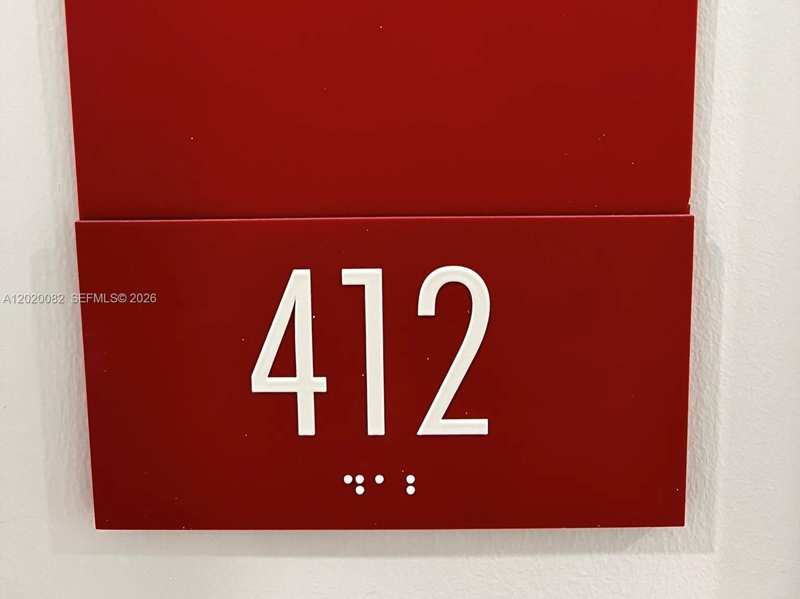 21290 Biscayne # 412, Aventura FL 33180