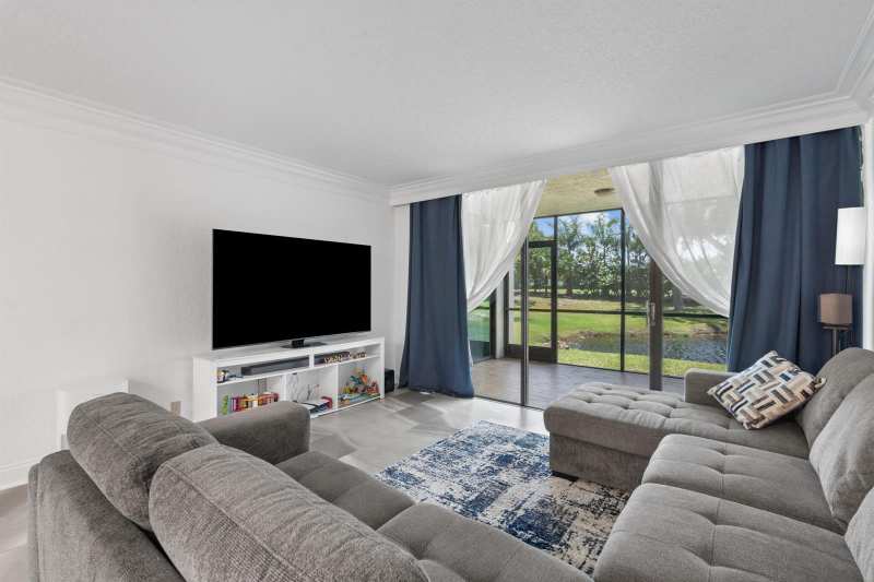 6562 Boca Del Mar Drive # 124, Boca Raton FL 33433