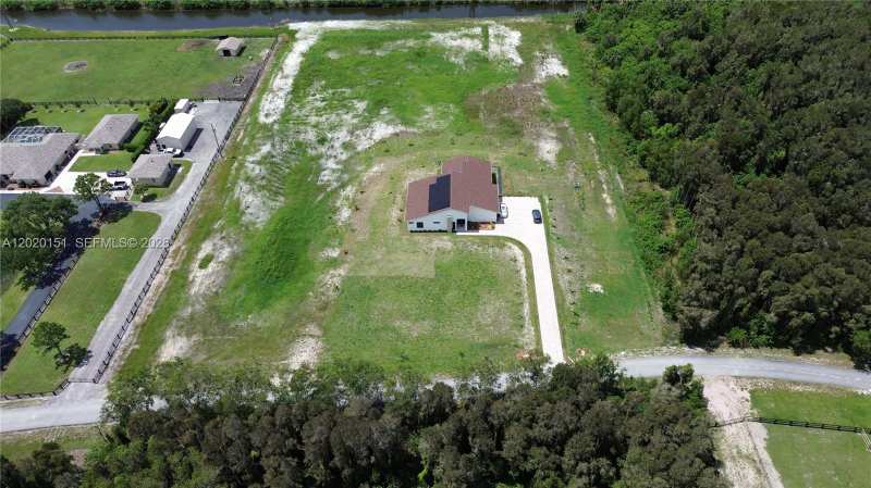 19860 Skyhawk Ln, Loxahatchee FL 33470