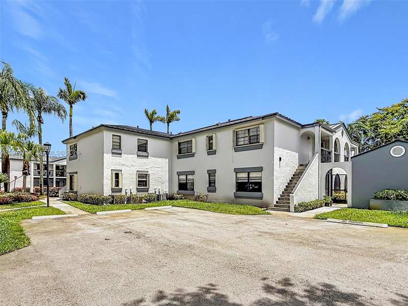 18296 Mediterranean Blvd # 404, Hialeah FL 33015