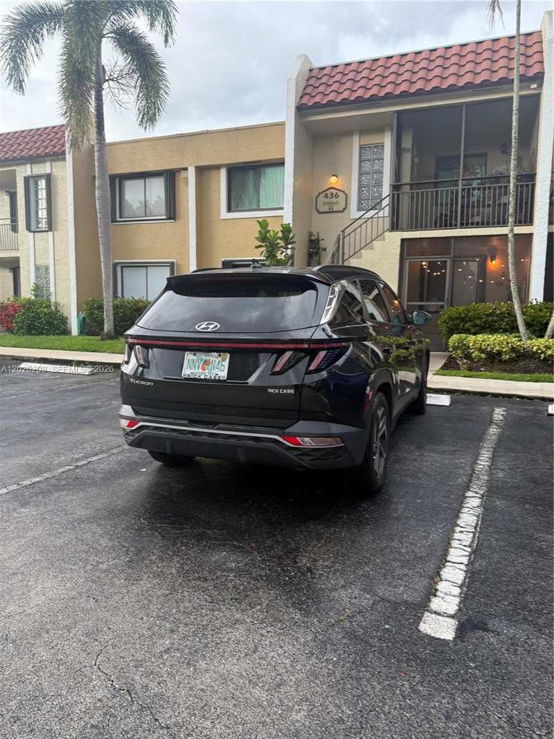 436 Lakeview Dr # 203, Weston FL 33326